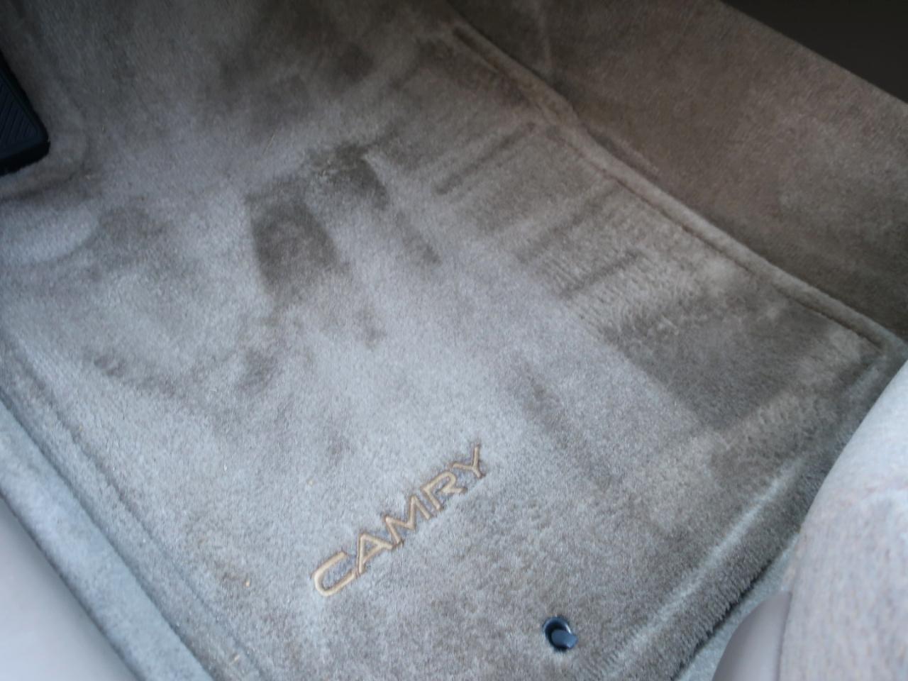 Toyota Camry LE 2001