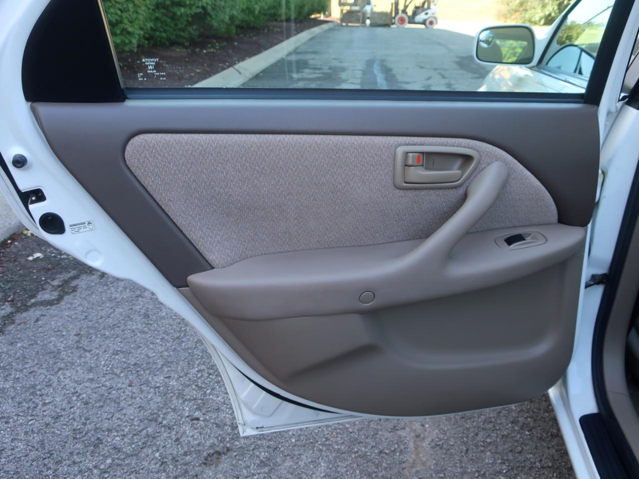 Toyota Camry LE 2001