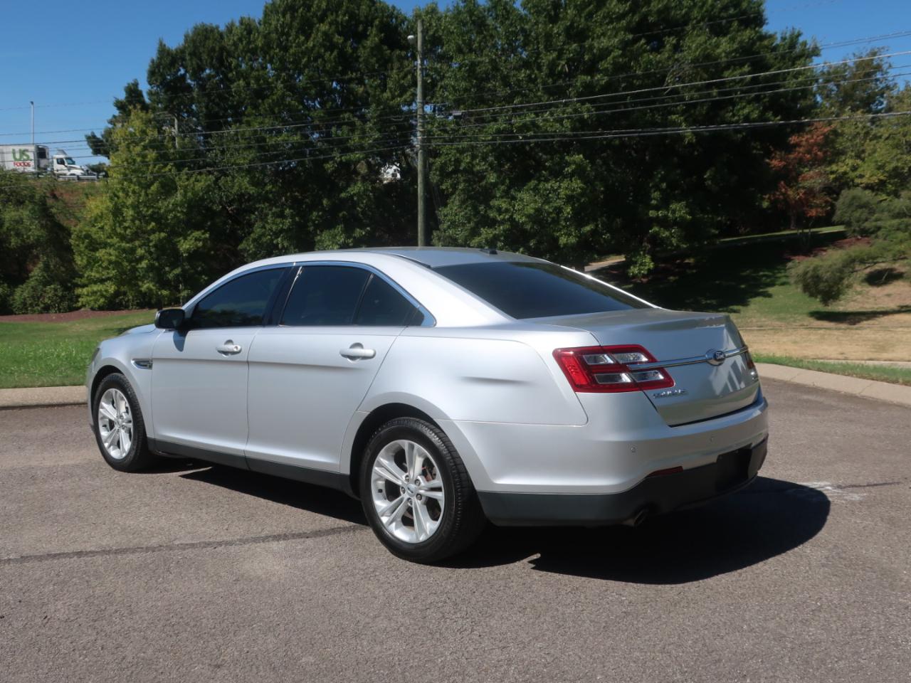 Ford Taurus SEL FWD 2017