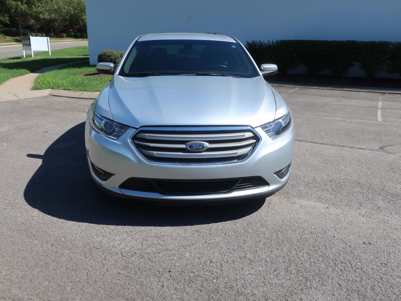 Ford Taurus SEL FWD 2017