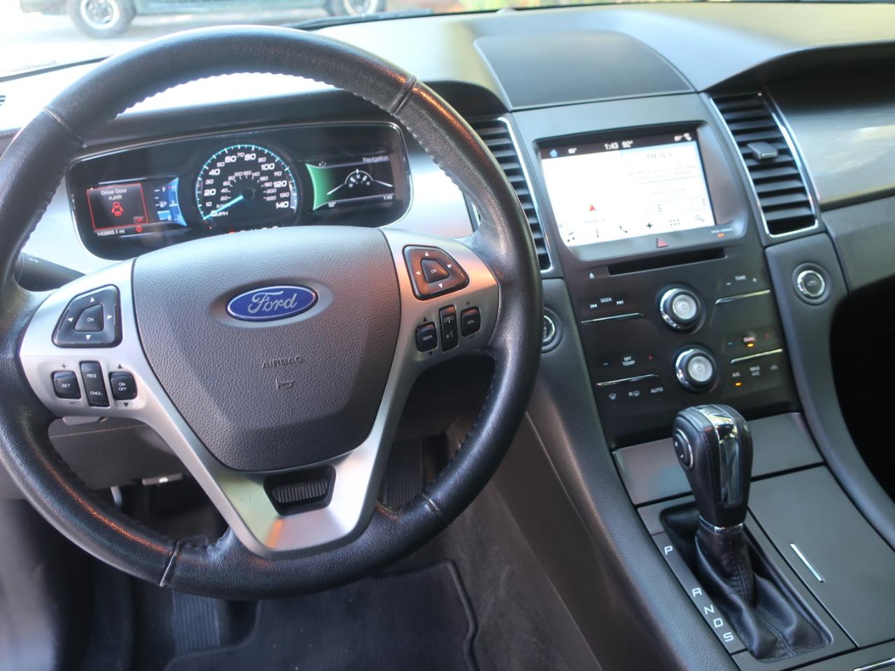 Ford Taurus SEL FWD 2017