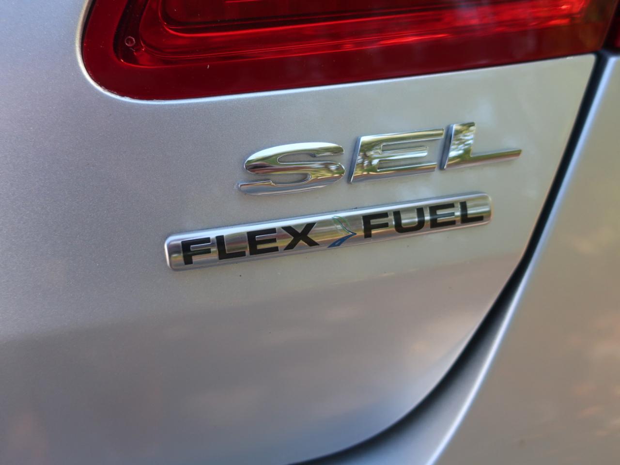 Ford Taurus SEL FWD 2017