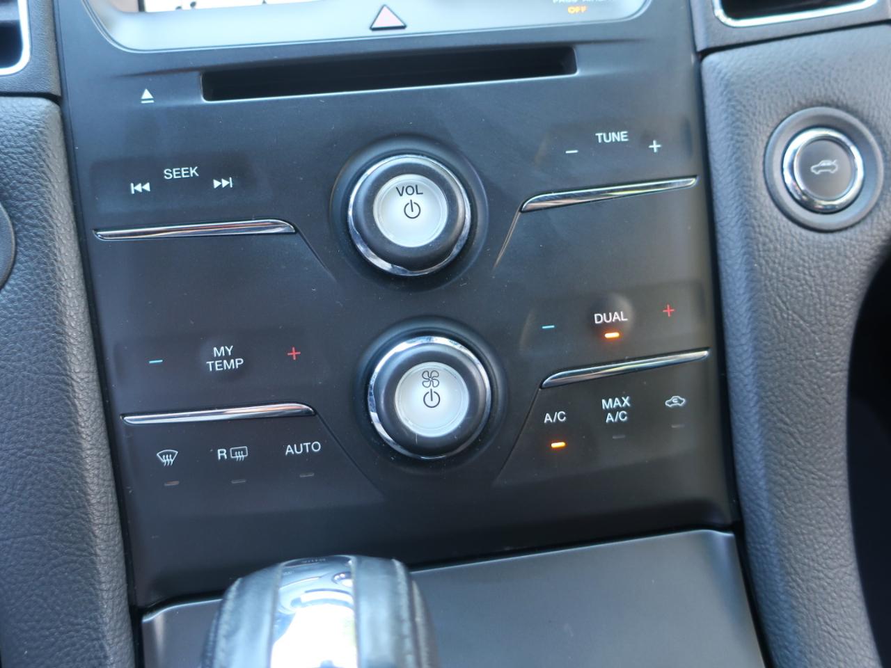 Ford Taurus SEL FWD 2017
