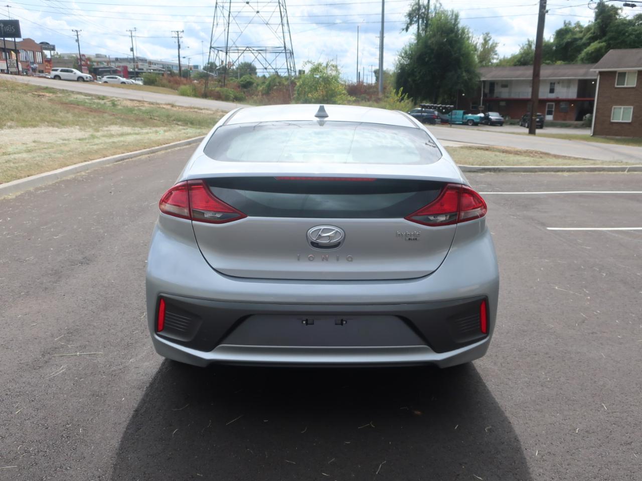 Hyundai Ioniq Hybrid Blue 2020