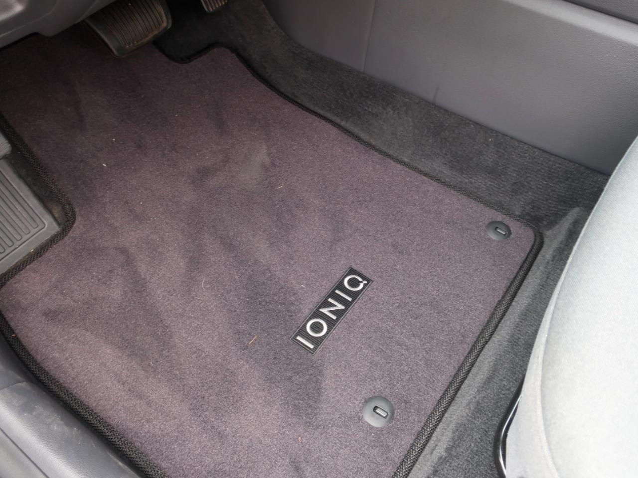 Hyundai Ioniq Hybrid Blue 2020