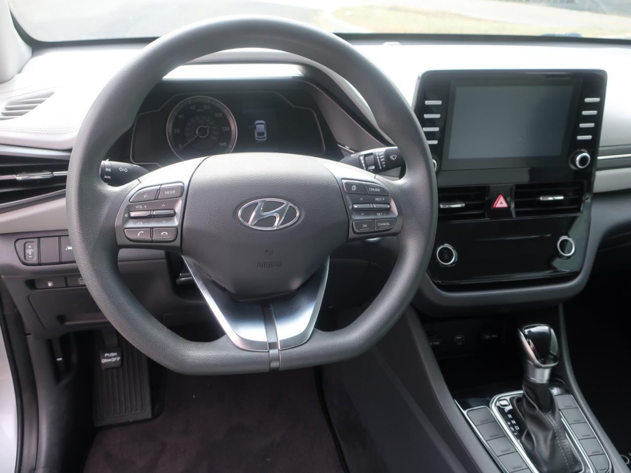 Hyundai Ioniq Hybrid Blue 2020