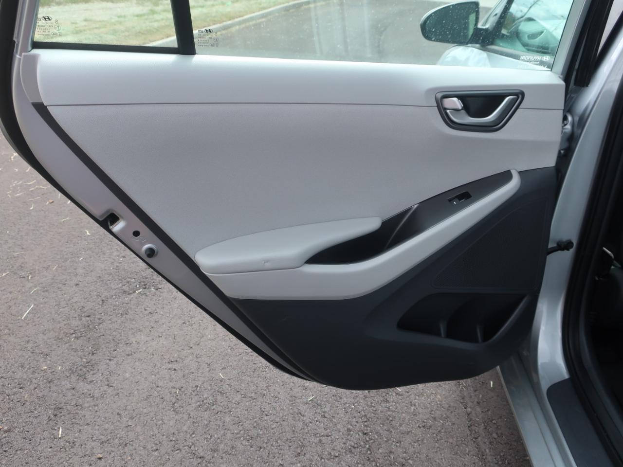 Hyundai Ioniq Hybrid Blue 2020