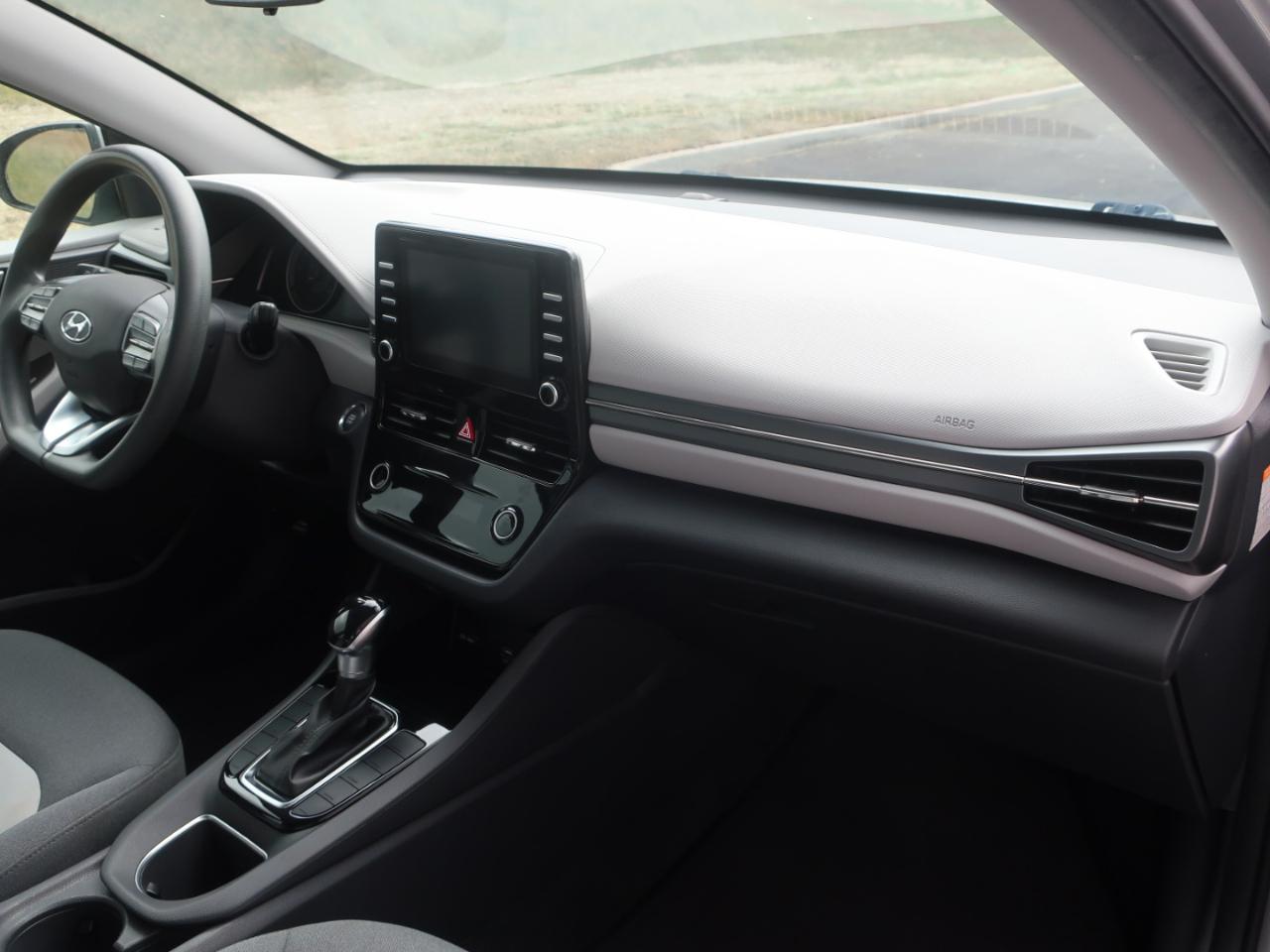 Hyundai Ioniq Hybrid Blue 2020