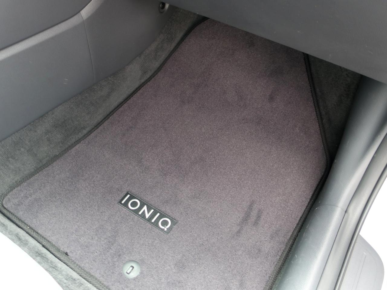 Hyundai Ioniq Hybrid Blue 2020