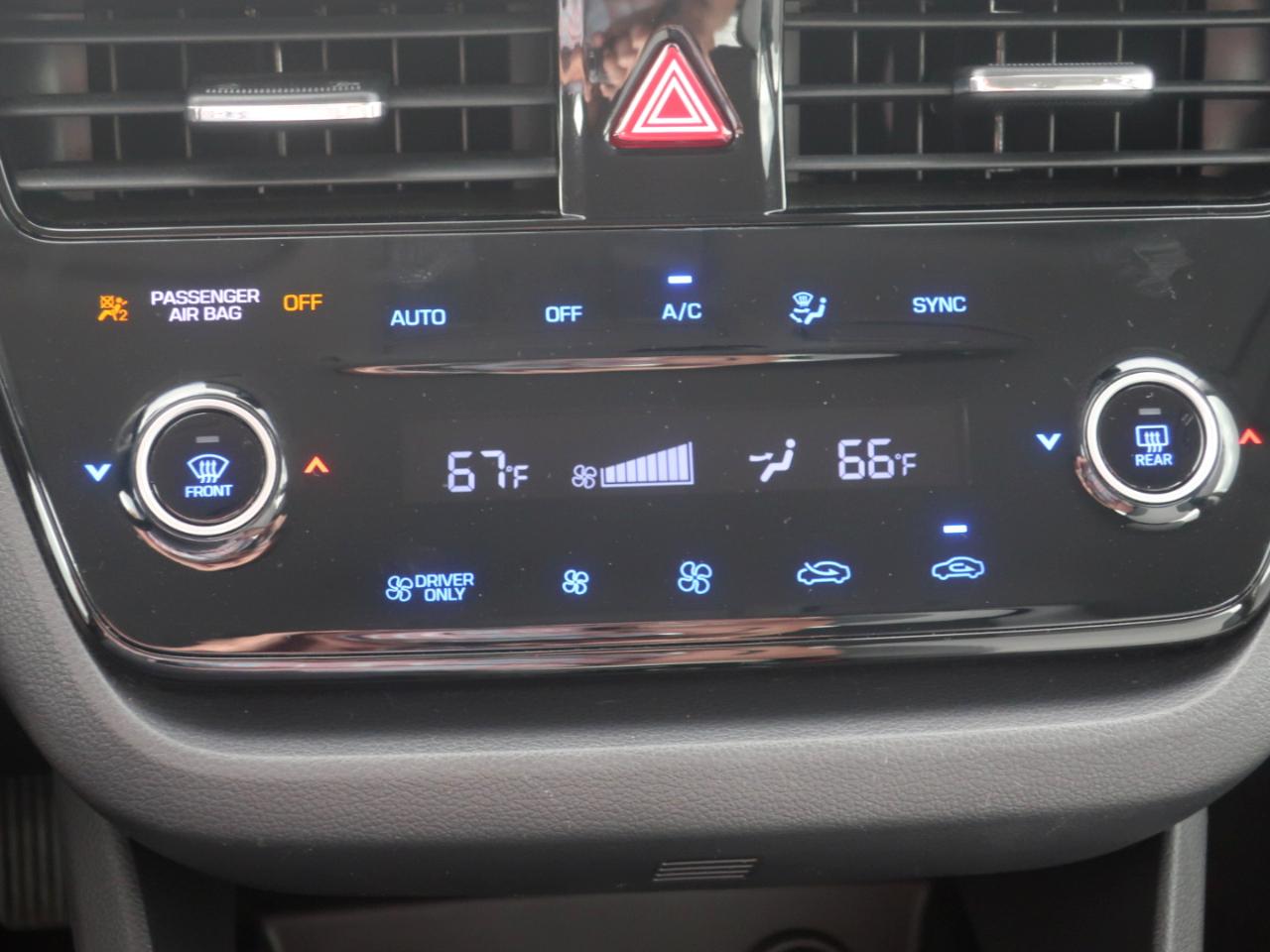 Hyundai Ioniq Hybrid Blue 2020