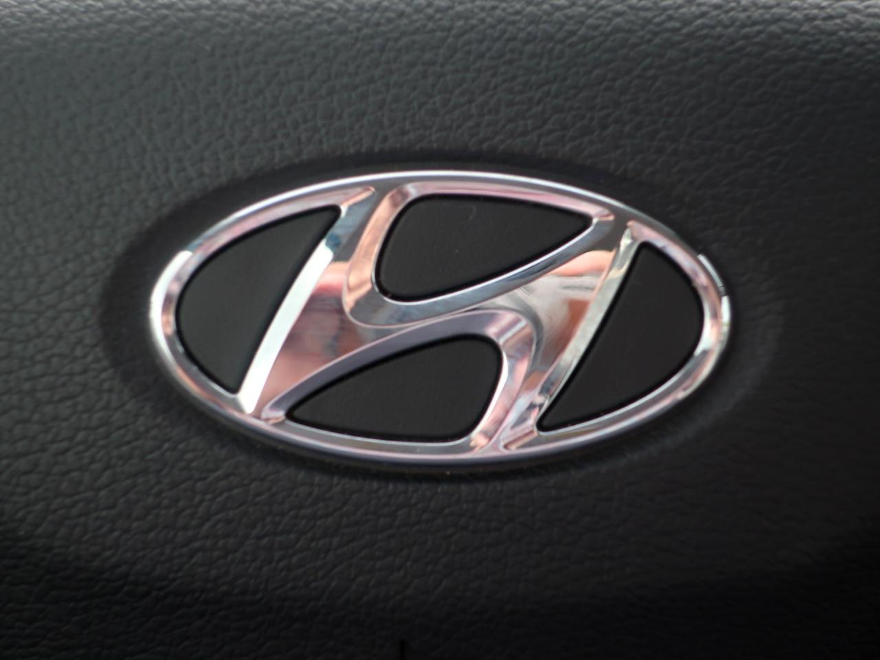 Hyundai Ioniq Hybrid Blue 2020