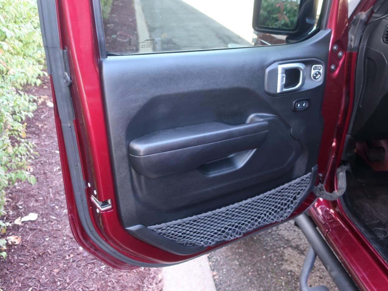 Jeep Wrangler Unlimited Willys 2021