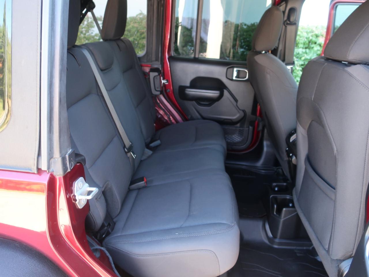 Jeep Wrangler Unlimited Willys 2021