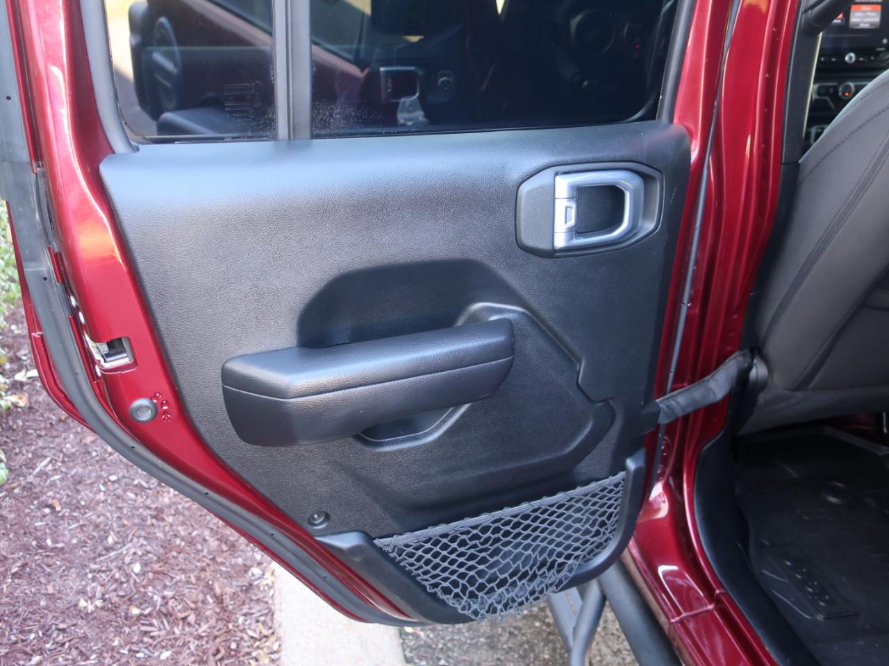 Jeep Wrangler Unlimited Willys 2021