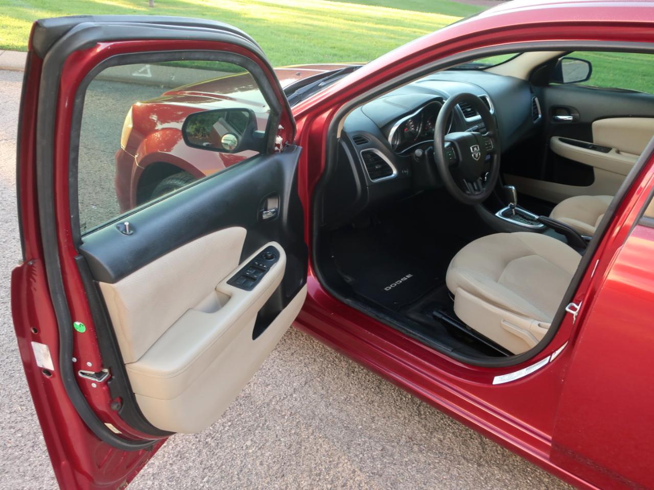Dodge Avenger SE 2014
