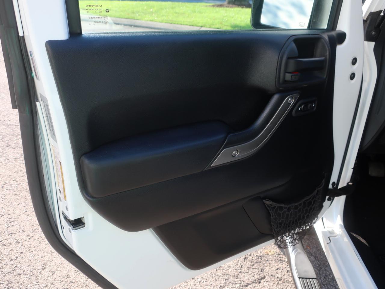 Jeep Wrangler Sport 4WD 2015