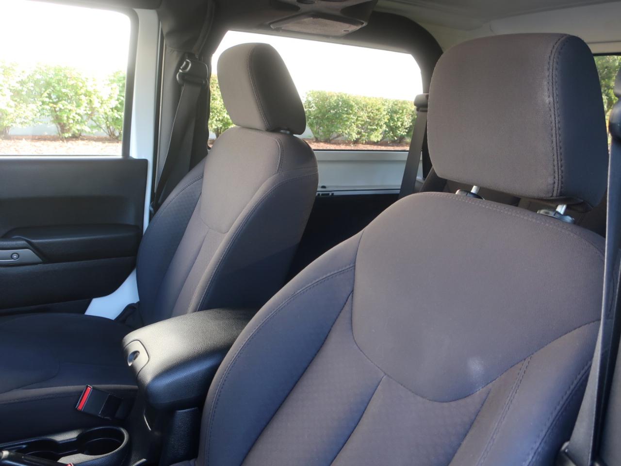 Jeep Wrangler Sport 4WD 2015