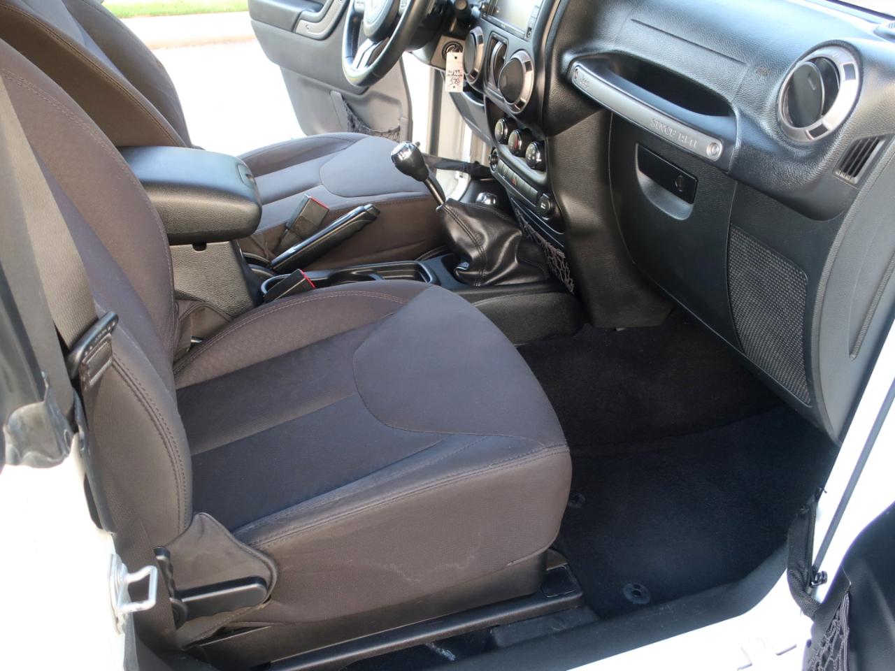 Jeep Wrangler Sport 4WD 2015