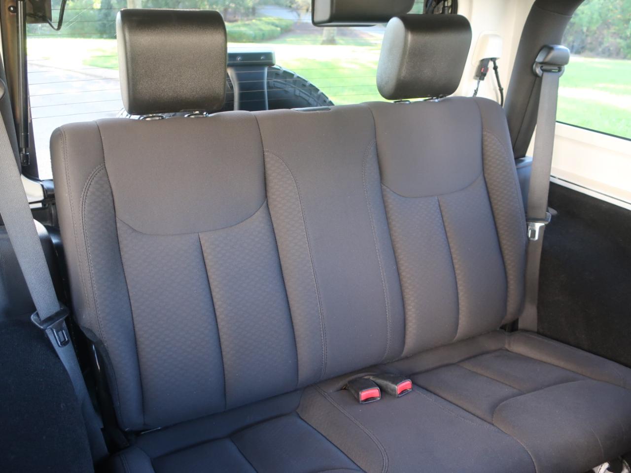 Jeep Wrangler Sport 4WD 2015