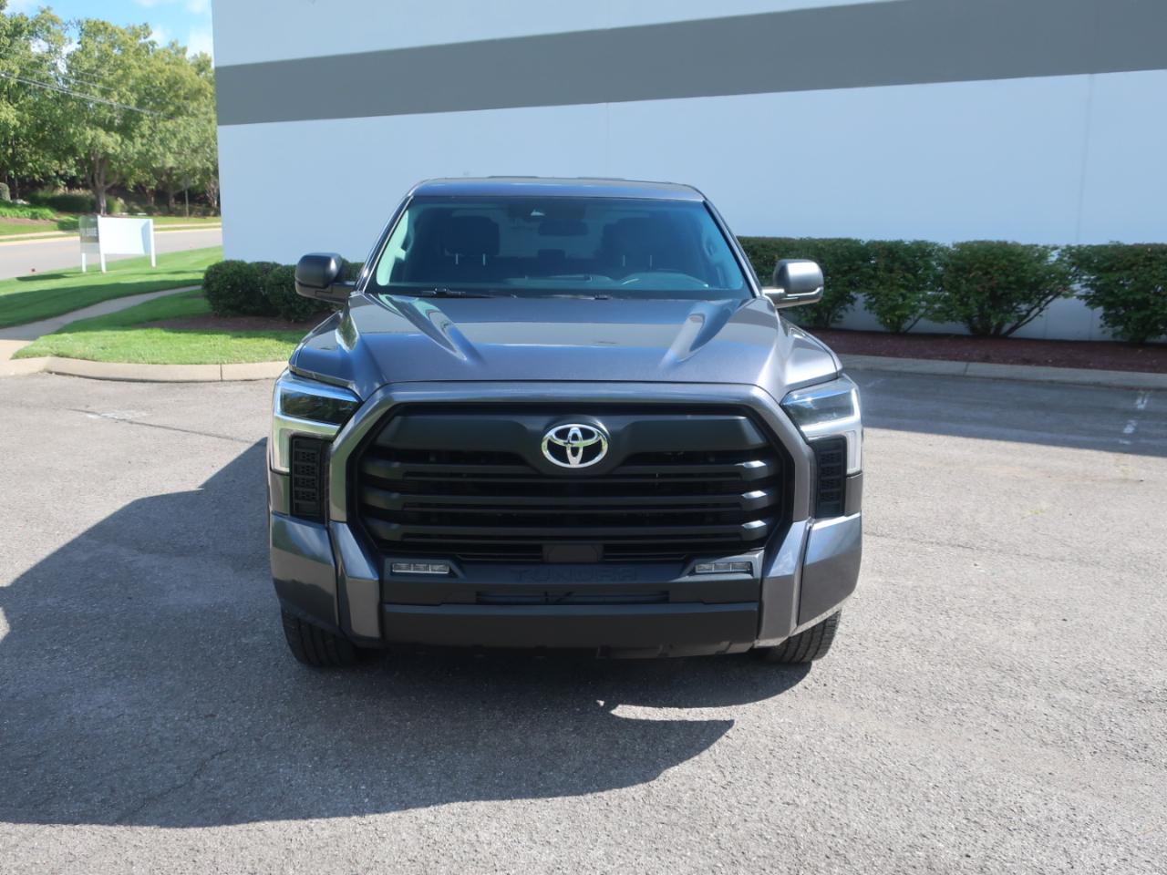 Toyota Tundra SR5 CrewMax 4WD 2023