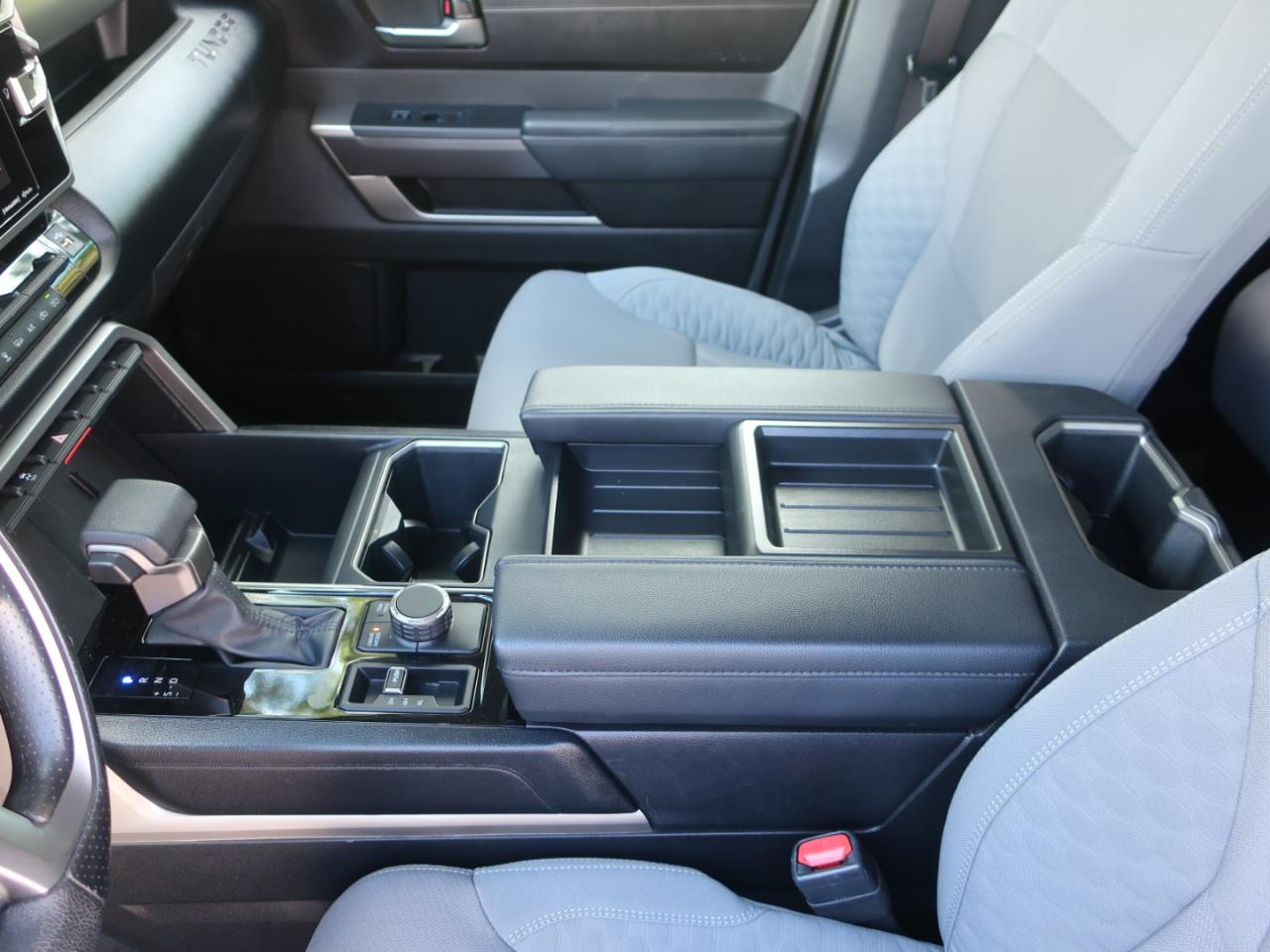Toyota Tundra SR5 CrewMax 4WD 2023