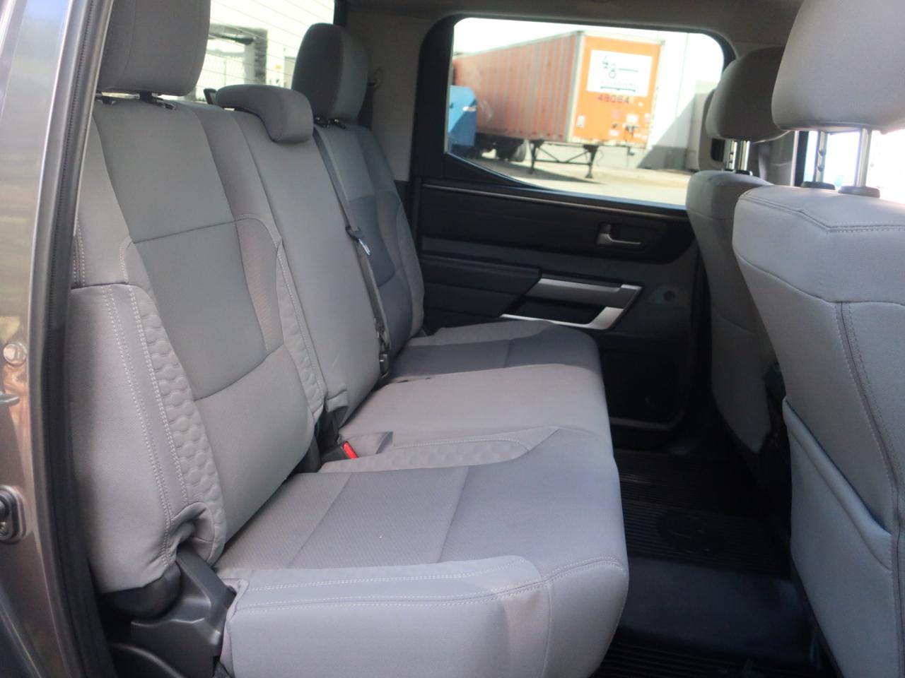 Toyota Tundra SR5 CrewMax 4WD 2023