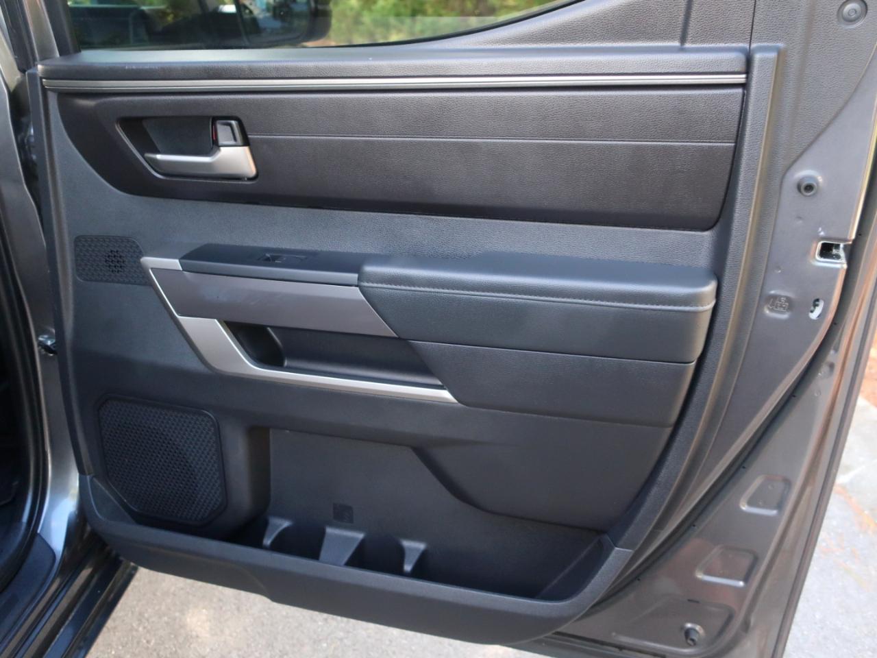 Toyota Tundra SR5 CrewMax 4WD 2023