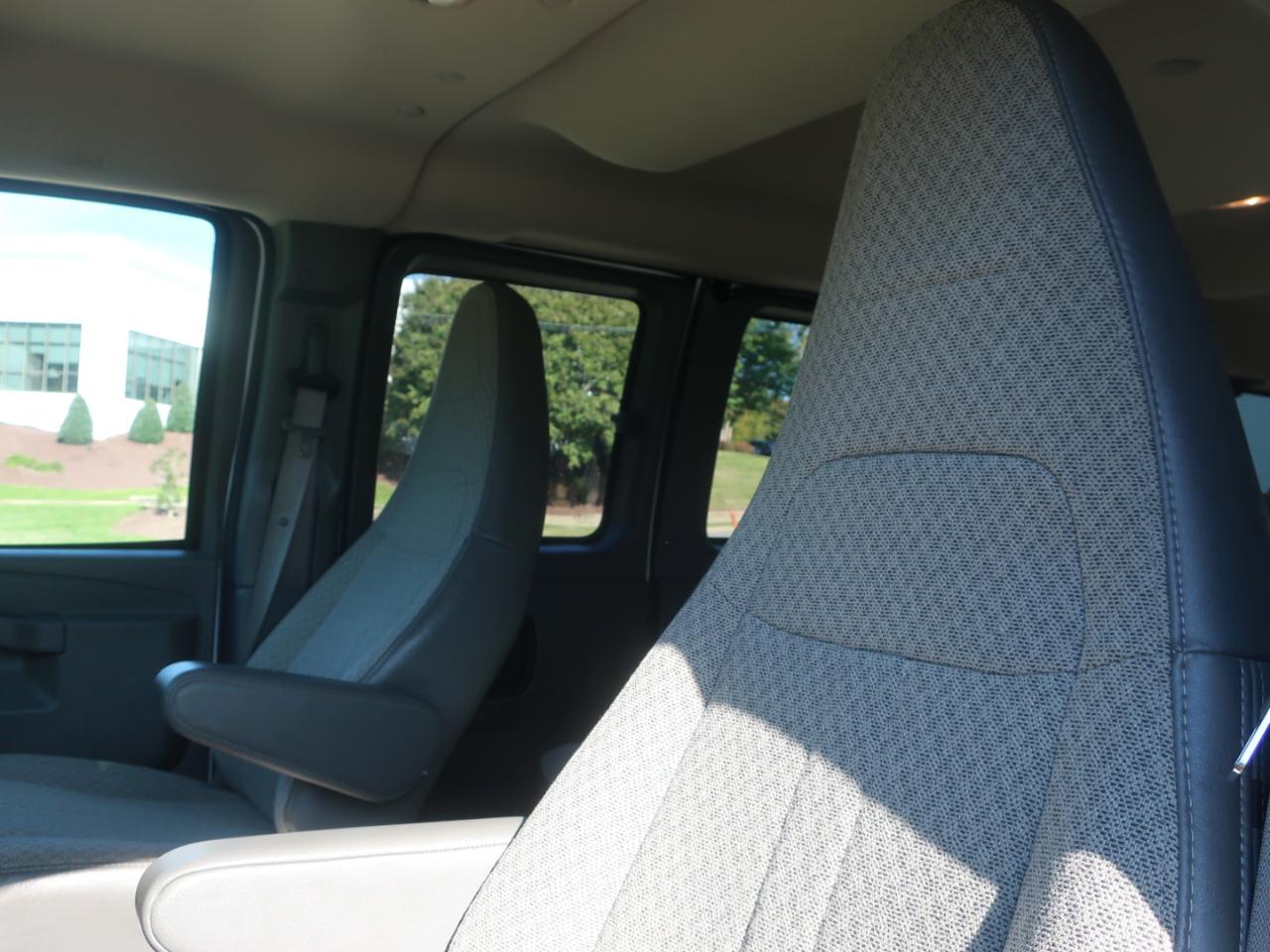 Chevrolet Express LS 3500 Extended 2023