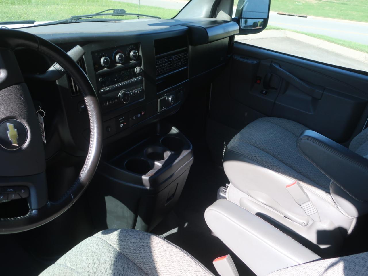 Chevrolet Express LS 3500 Extended 2023