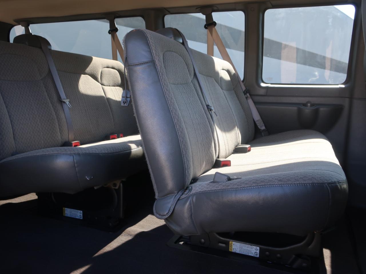 Chevrolet Express LS 3500 Extended 2023