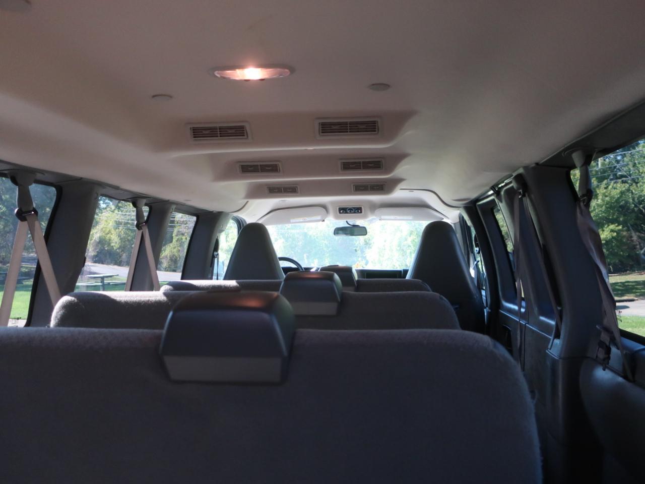 Chevrolet Express LS 3500 Extended 2023