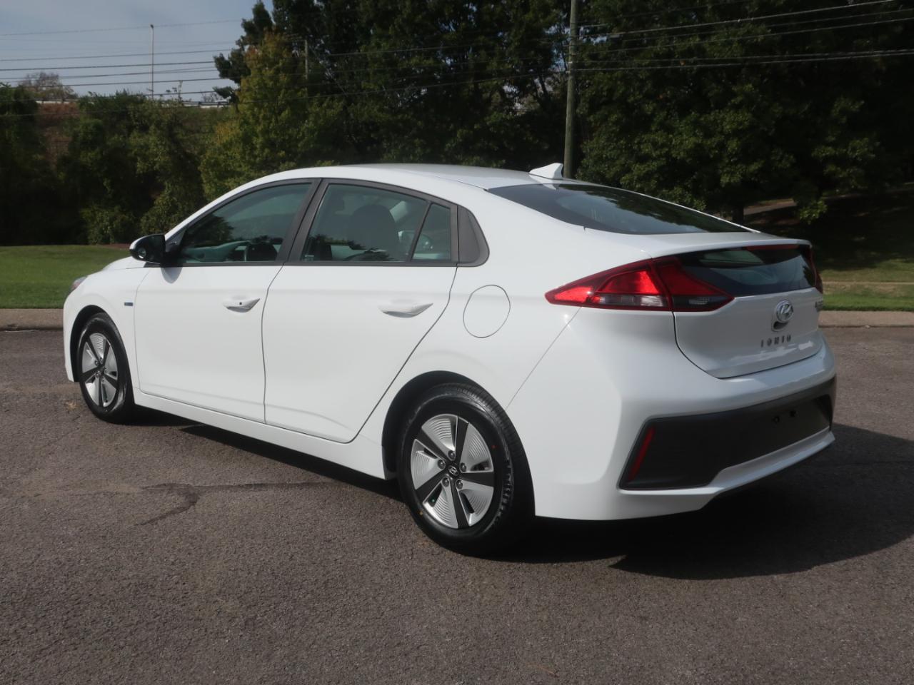 Hyundai Ioniq Hybrid Blue 2020