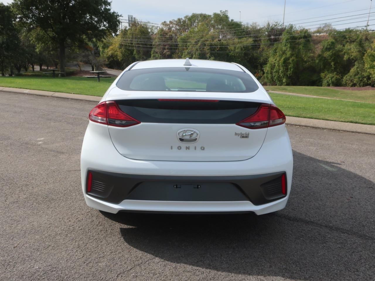 Hyundai Ioniq Hybrid Blue 2020