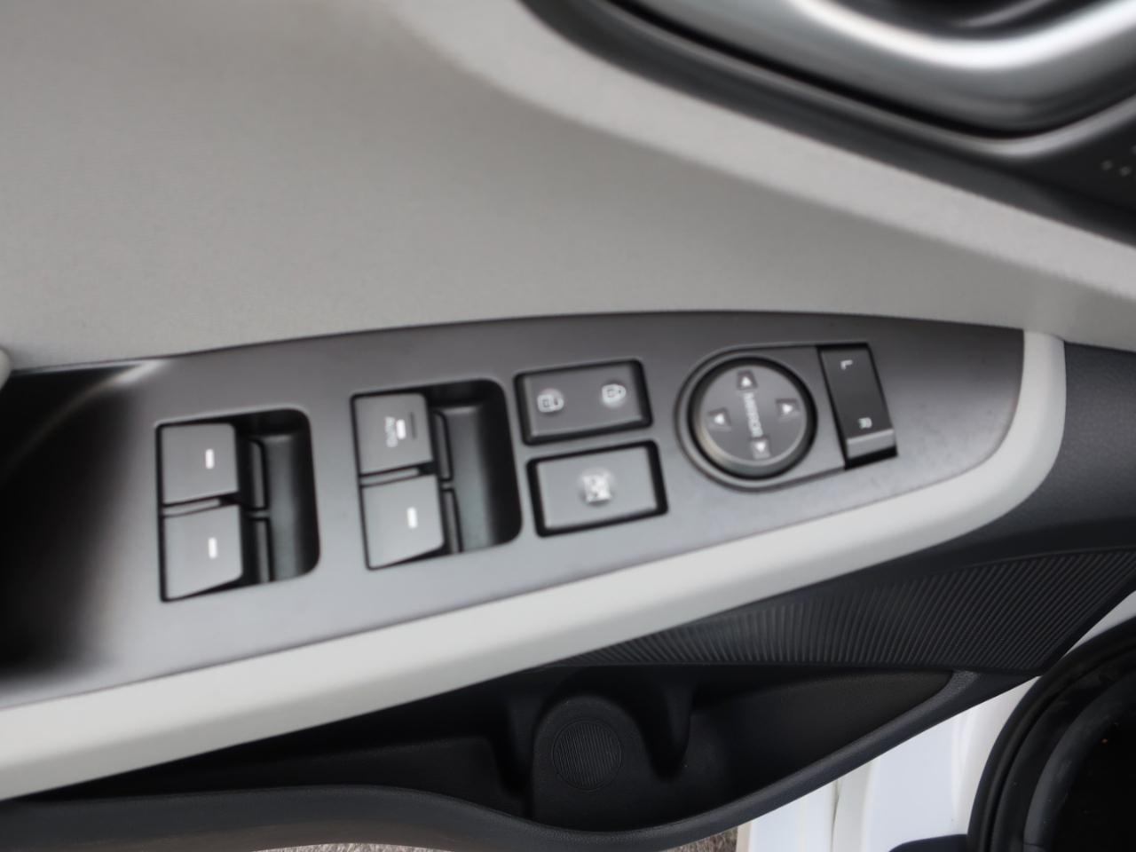 Hyundai Ioniq Hybrid Blue 2020