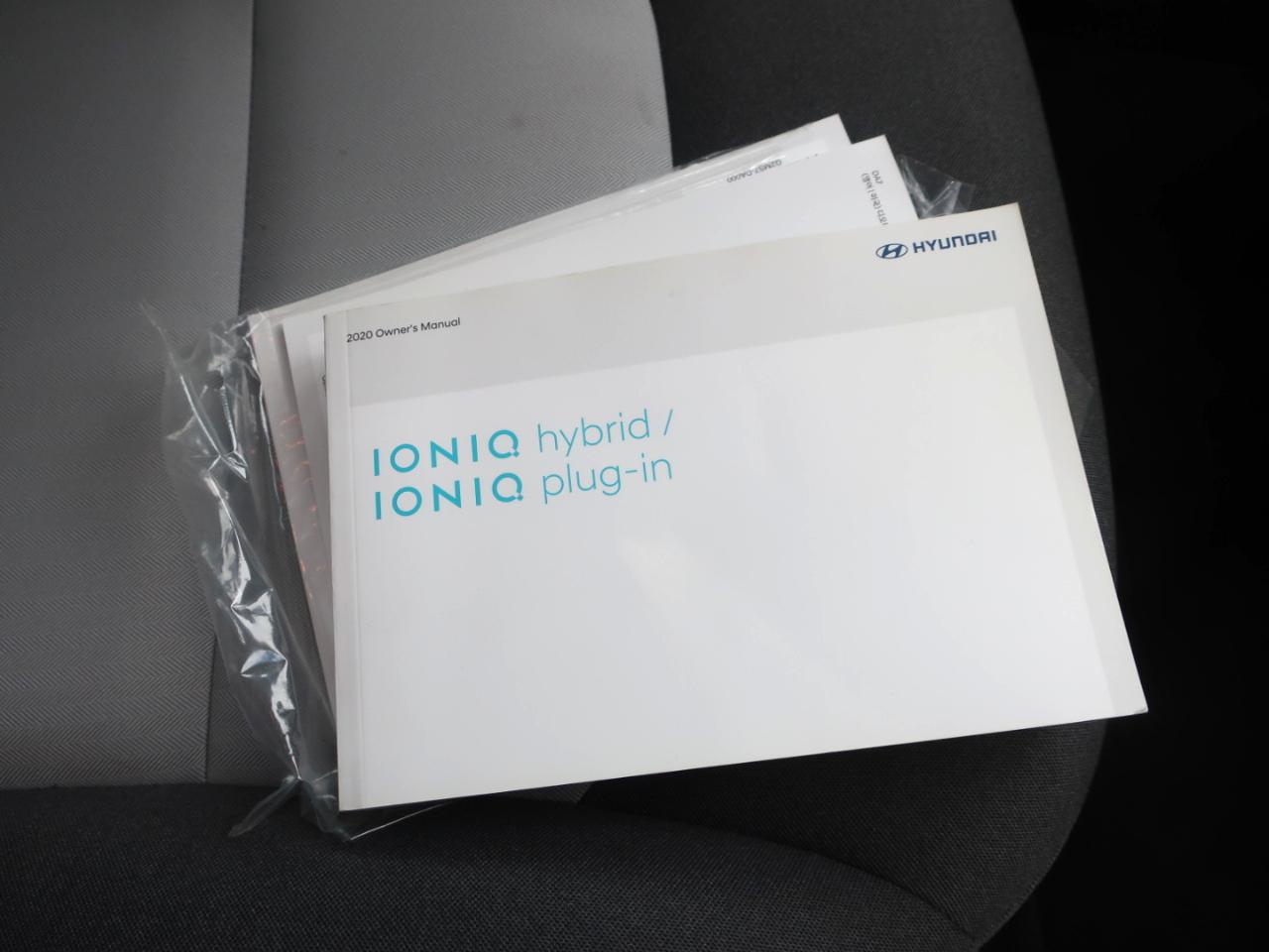 Hyundai Ioniq Hybrid Blue 2020