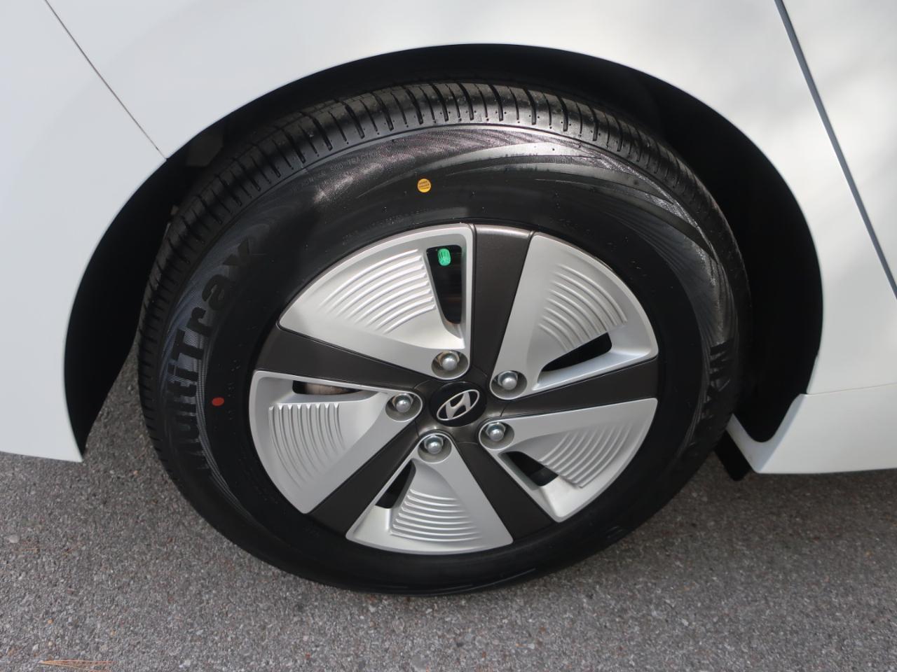 Hyundai Ioniq Hybrid Blue 2020