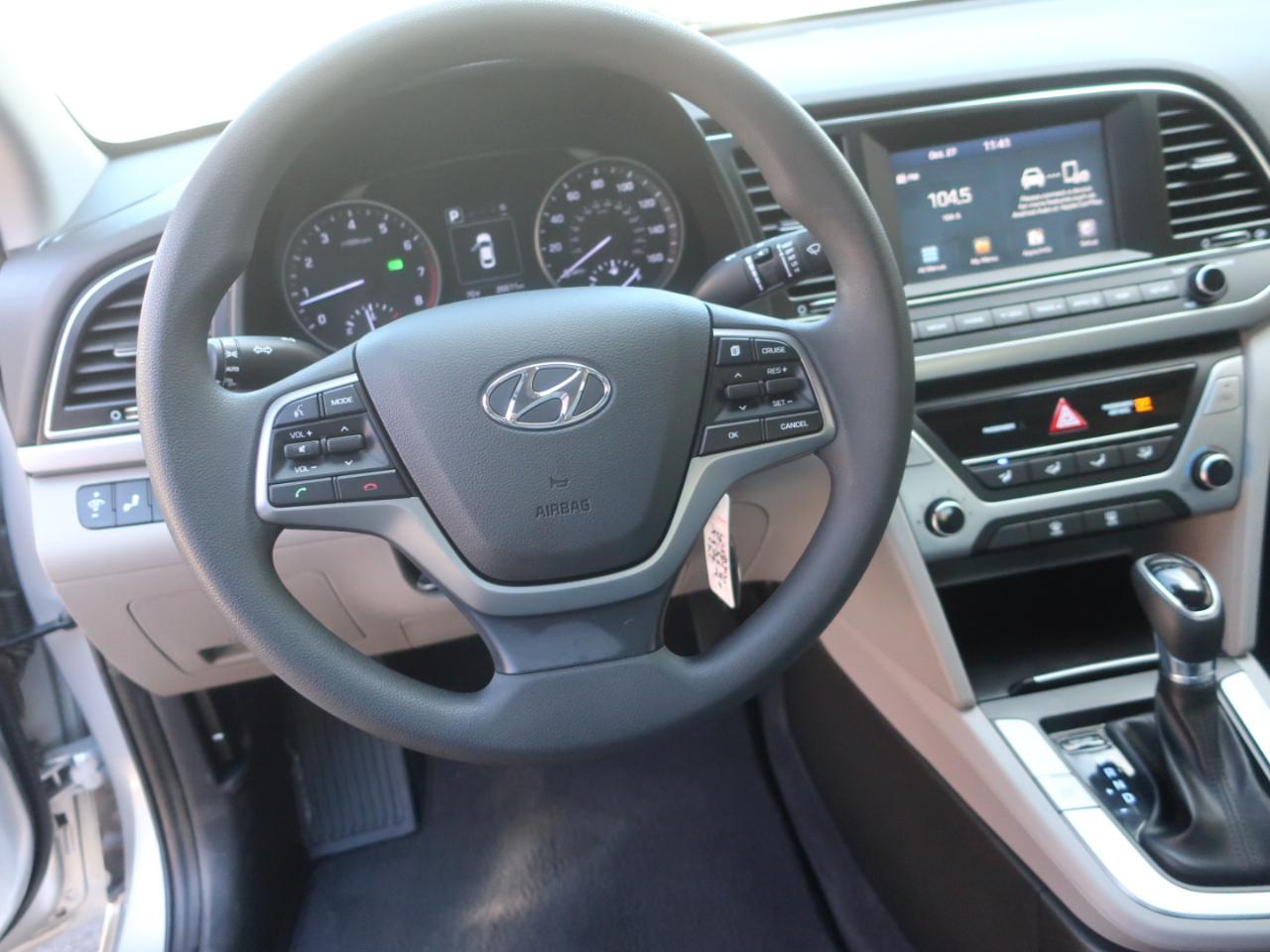 Hyundai Elantra SEL 2.0L Auto 2018
