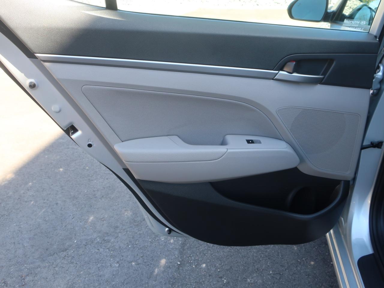 Hyundai Elantra SEL 2.0L Auto 2018