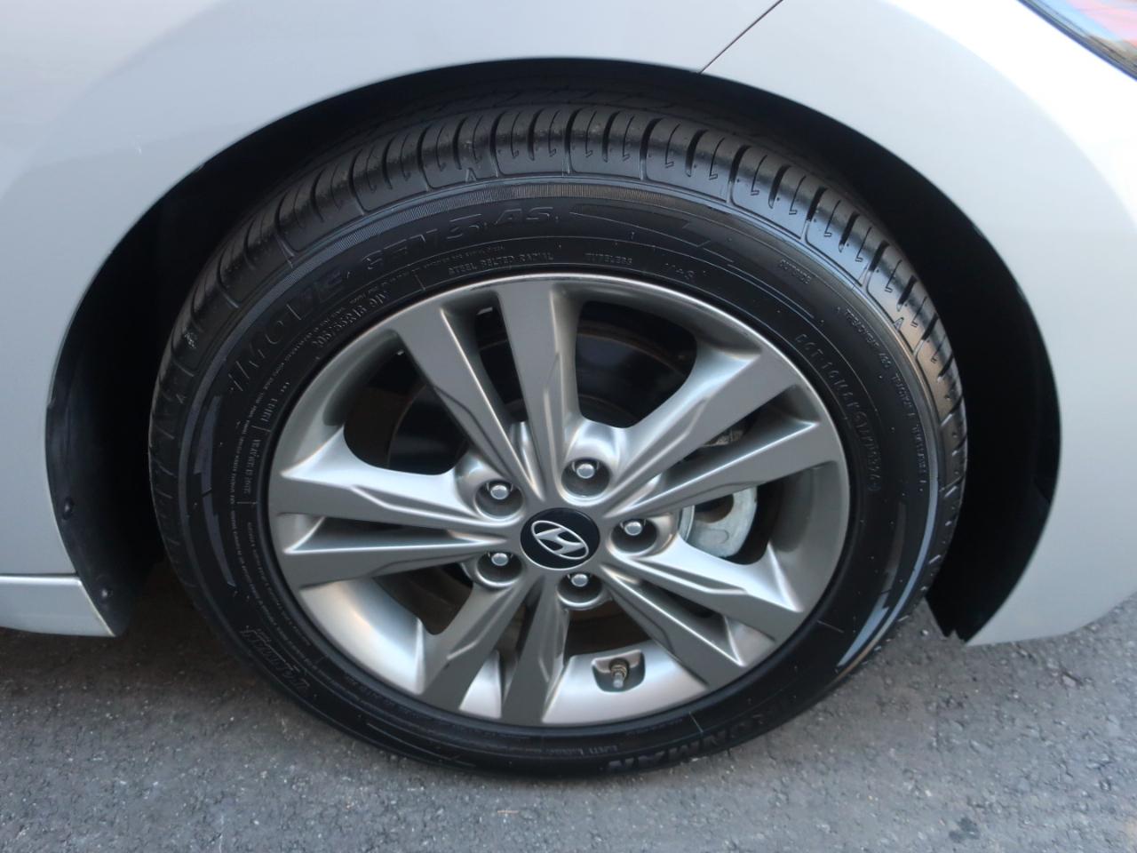 Hyundai Elantra SEL 2.0L Auto 2018