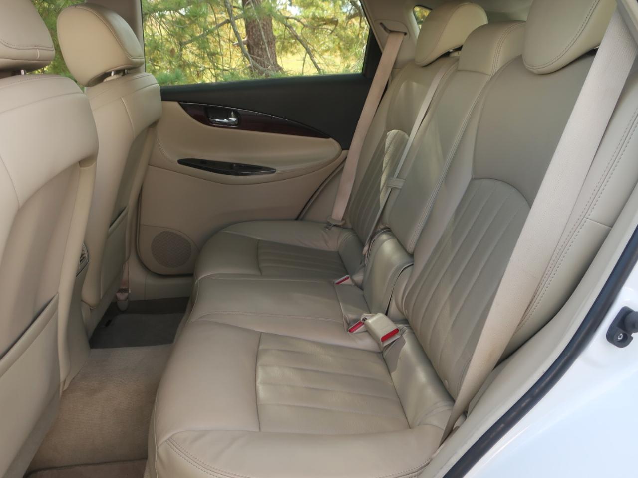 Infiniti QX50 AWD 2016