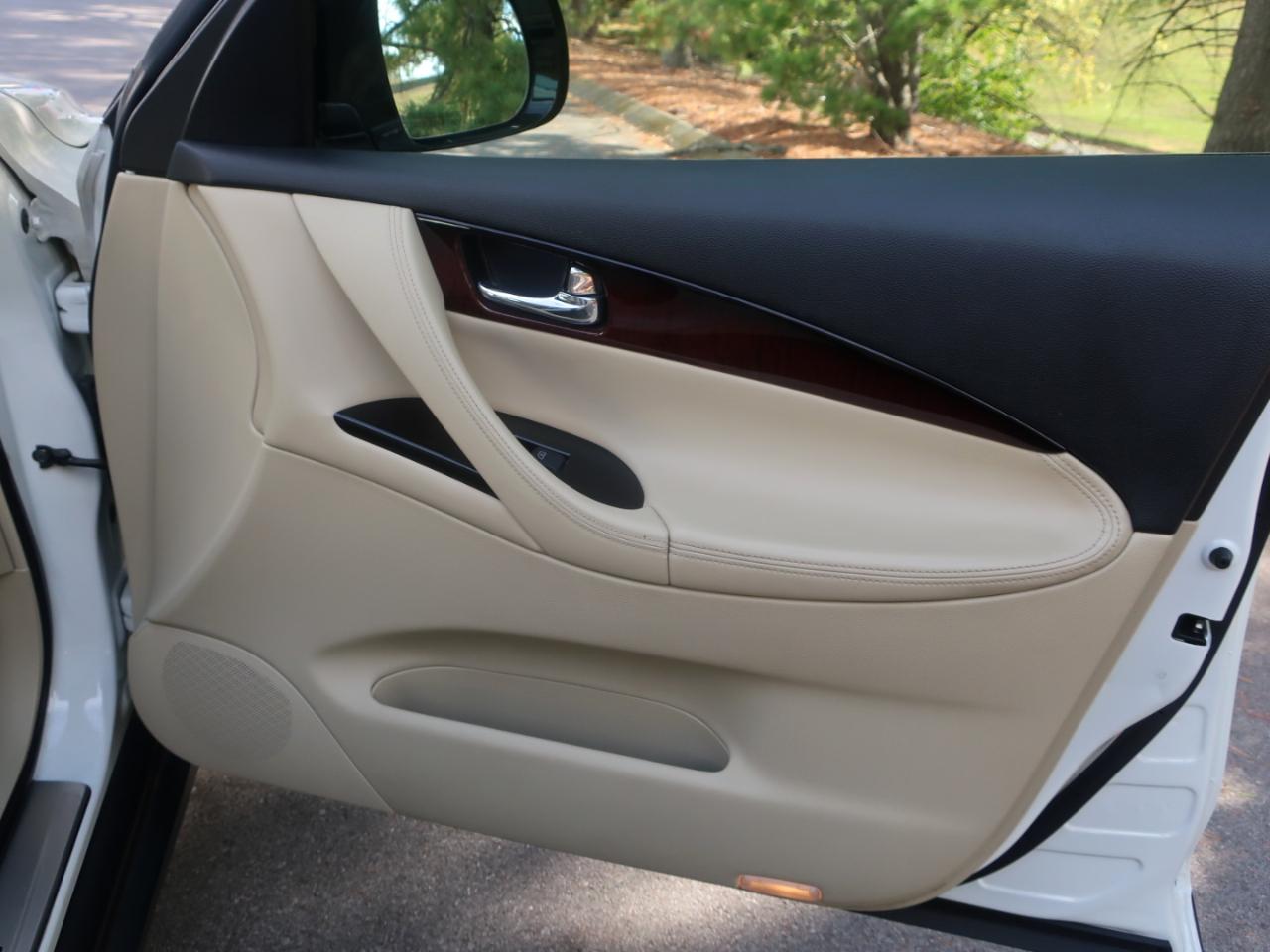 Infiniti QX50 AWD 2016