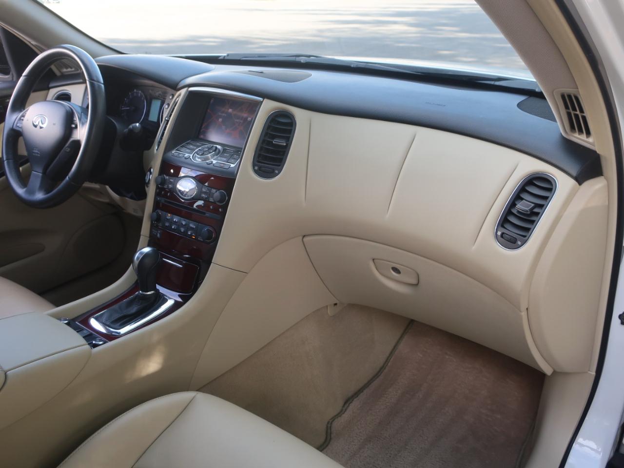 Infiniti QX50 AWD 2016