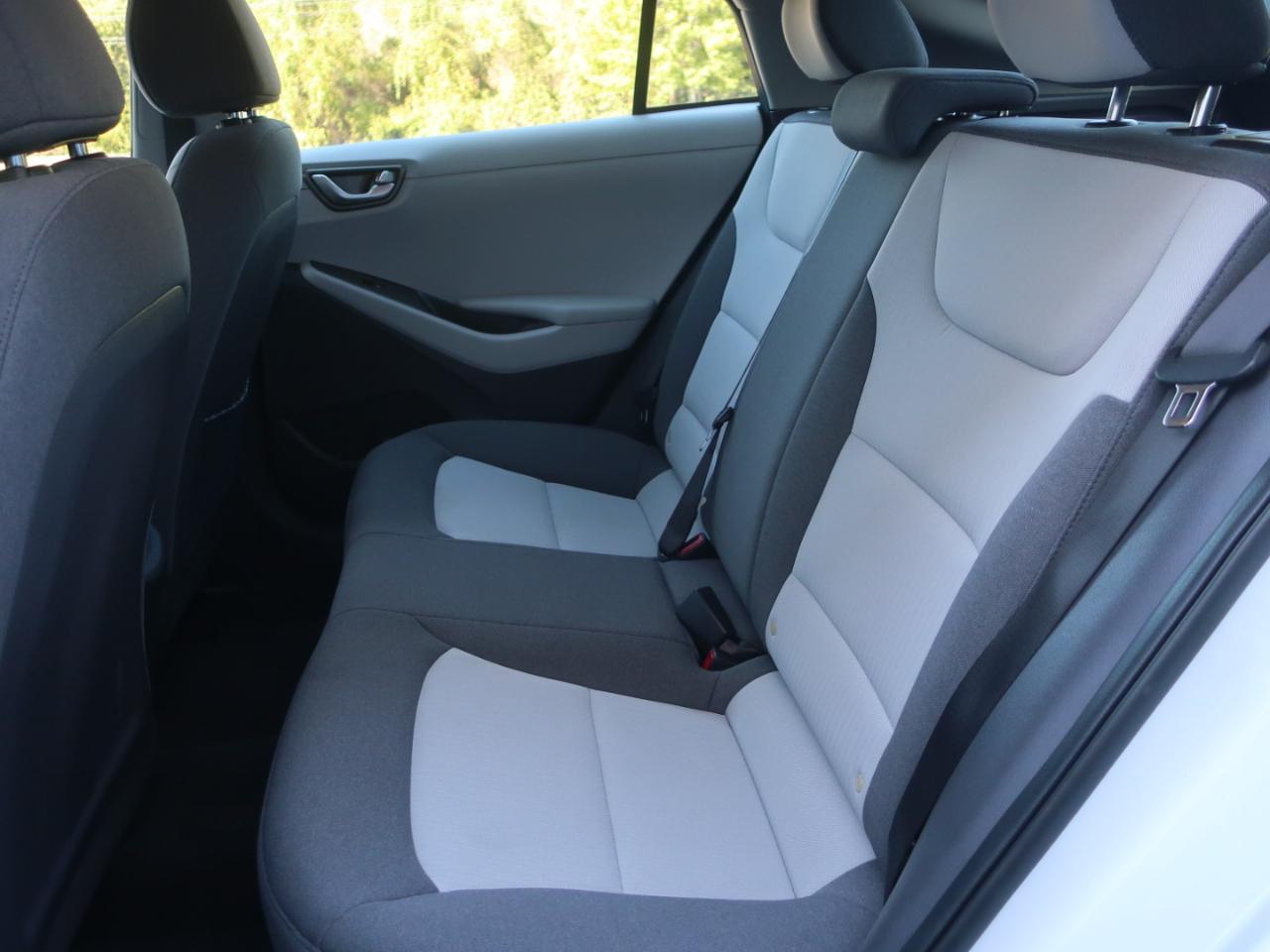 Hyundai Ioniq Hybrid Blue 2020