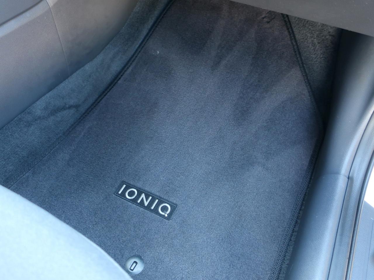 Hyundai Ioniq Hybrid Blue 2020