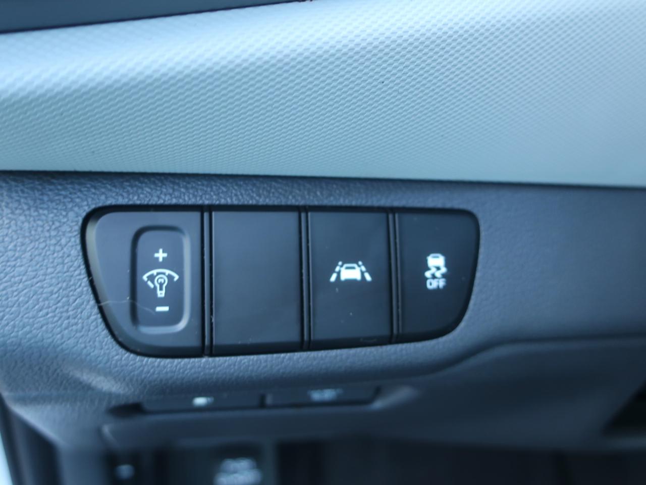 Hyundai Ioniq Hybrid Blue 2020