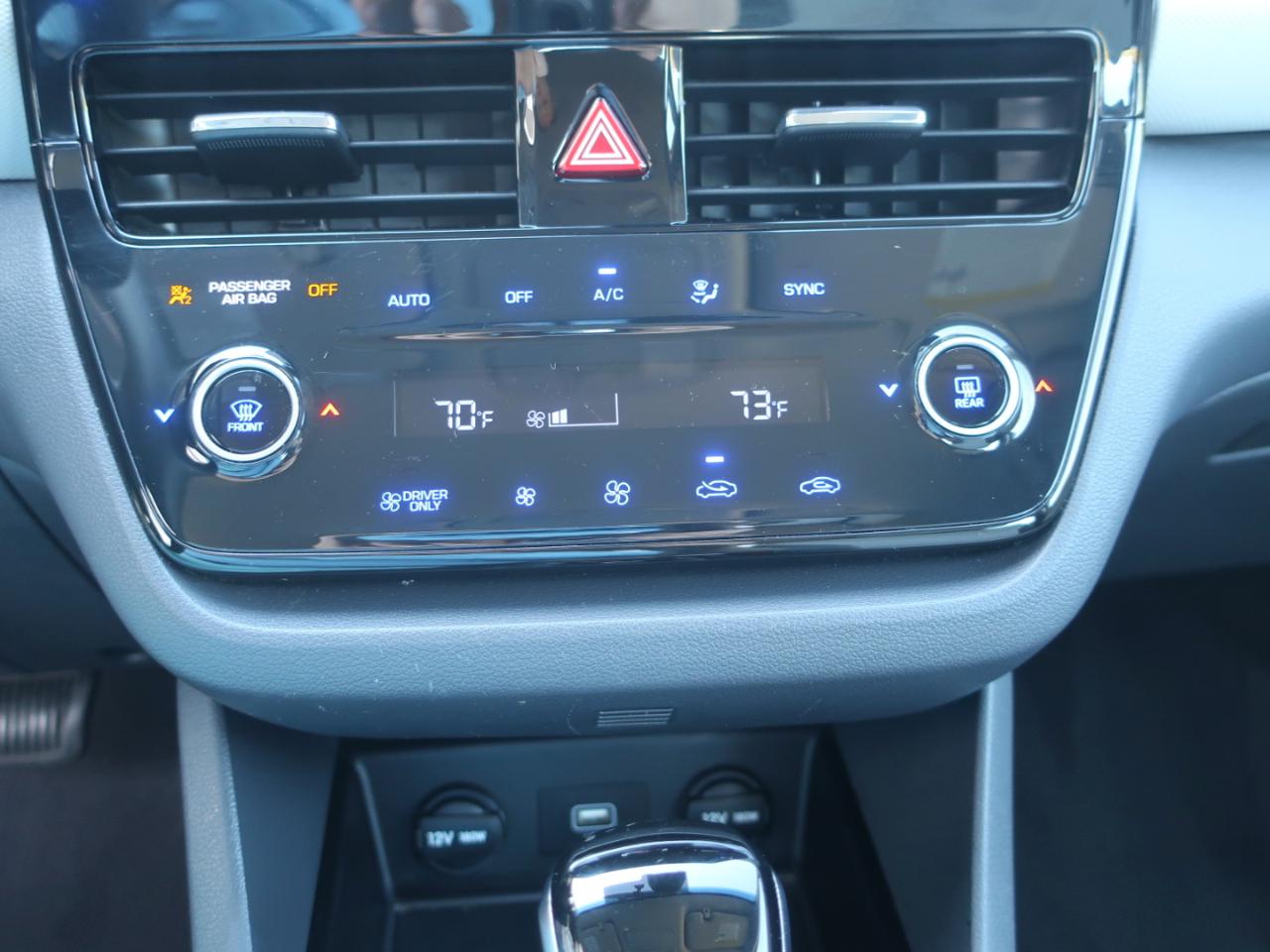 Hyundai Ioniq Hybrid Blue 2020