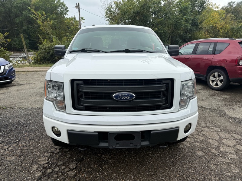 2014 Ford F-150 XLT photo 2