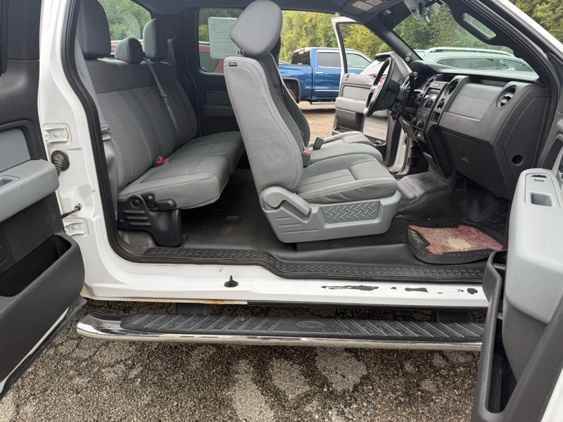 2014 Ford F-150 XLT photo 4