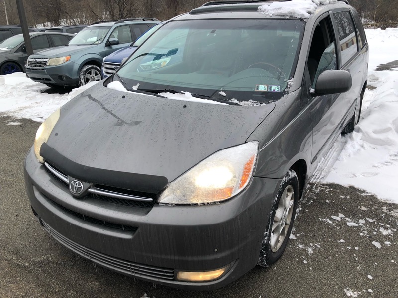 Toyota Sienna XLE 2005