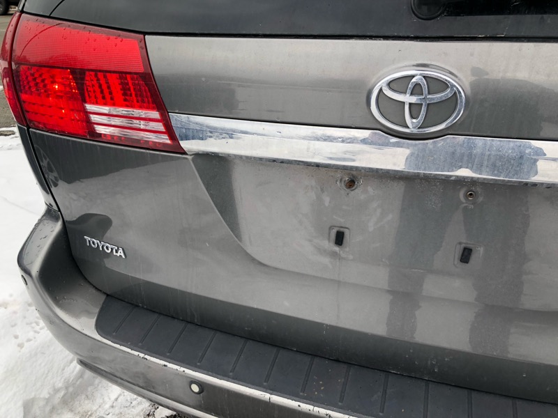 Toyota Sienna XLE 2005